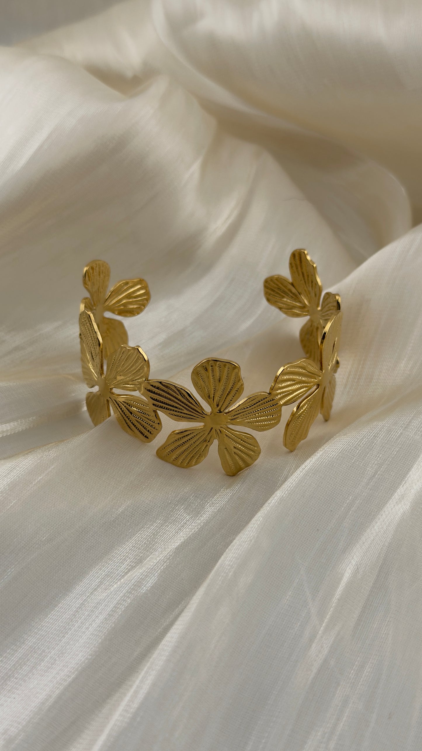 Bracelet jonc Flora - acier inoxydable doré